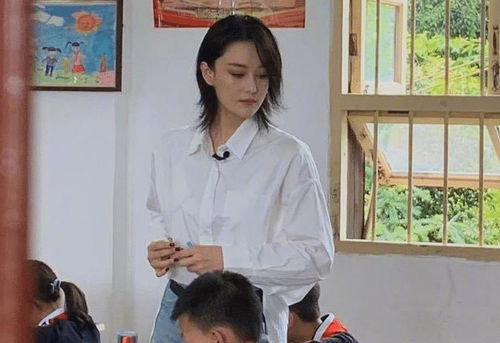 張馨予心連心首秀主持 生圖曝出界，五官至上鏡打造經典回憶